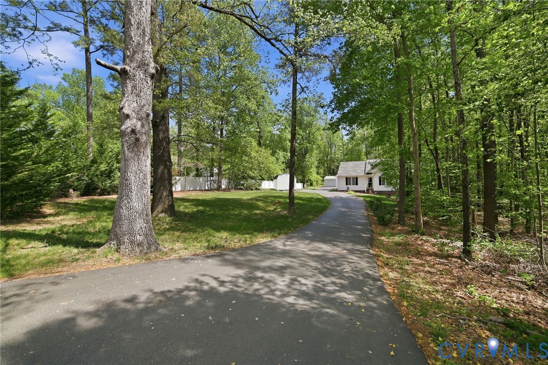 10068 Holly Road Mechanicsville, VA 23116 - Photo 14 of 52