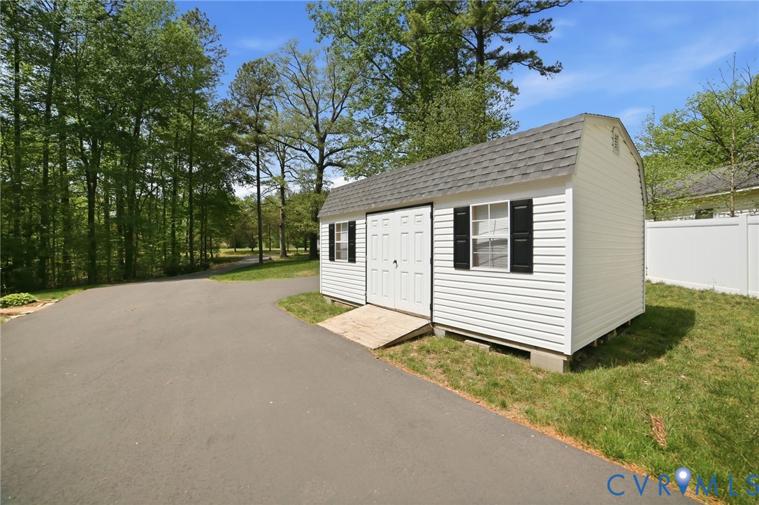 10068 Holly Road Mechanicsville, VA 23116 - Photo 27 of 52