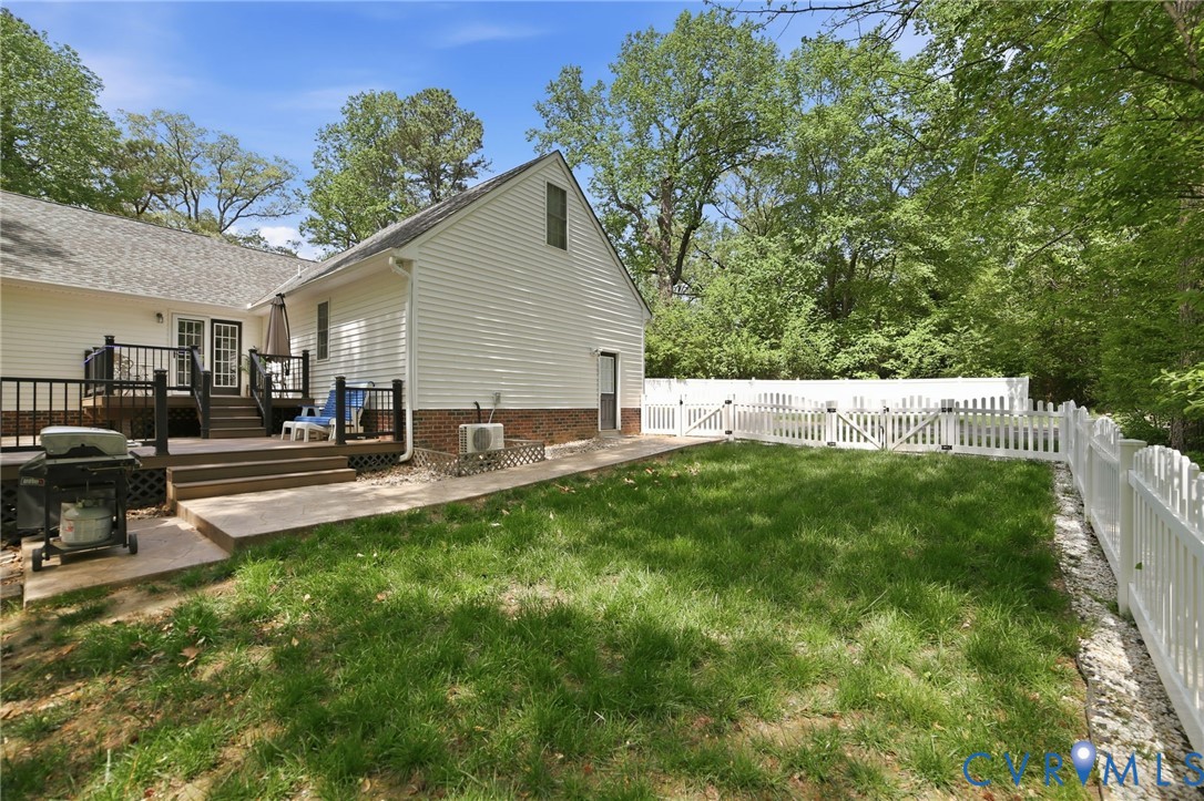 10068 Holly Road Mechanicsville, VA 23116 - Photo 32 of 52