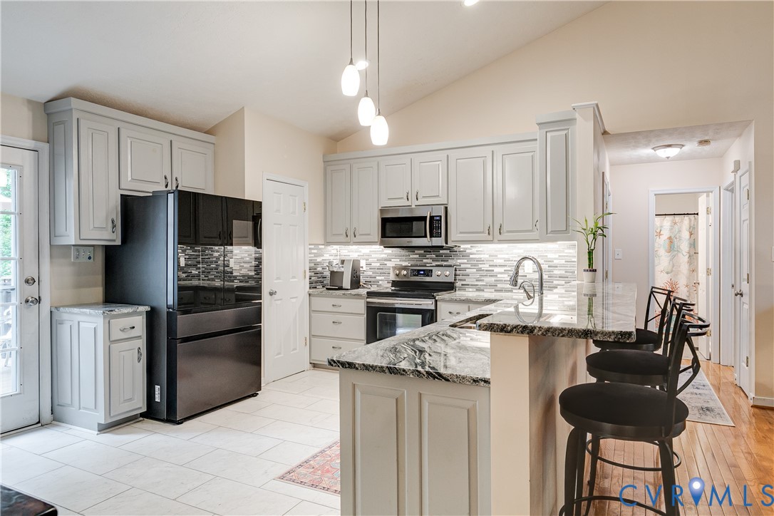 10068 Holly Road Mechanicsville, VA 23116 - Photo 38 of 52