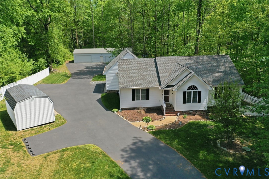 10068 Holly Road Mechanicsville, VA 23116 - Photo 4 of 52