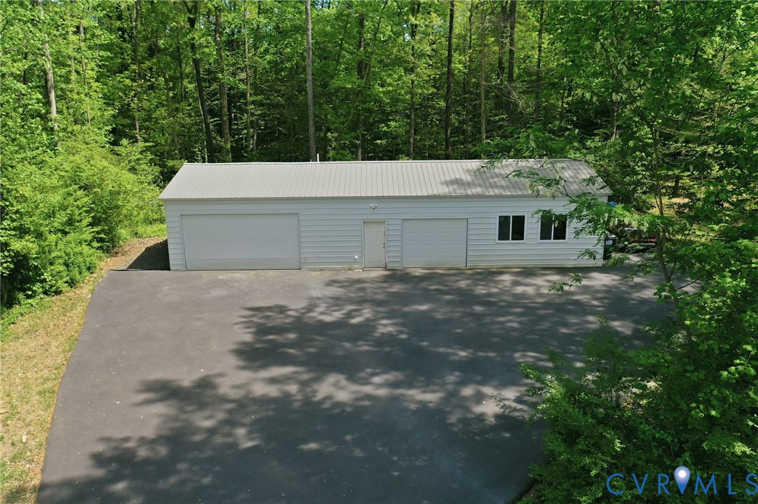 10068 Holly Road Mechanicsville, VA 23116 - Photo 6 of 52