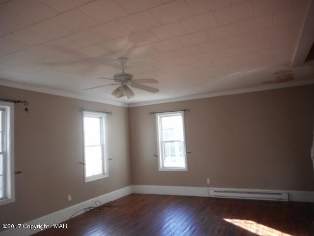 822 Lower Cherry Valley Road Stroudsburg, PA 18360 - Photo 7 of 11 Master Bedroom