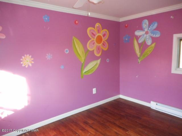 822 Lower Cherry Valley Road Stroudsburg, PA 18360 - Photo 8 of 11 Bedroom 2