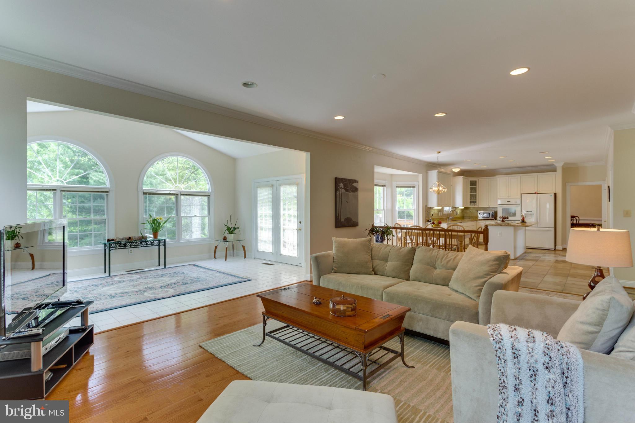 2047 Madrillon Road Vienna, VA 22182 - Photo 3 of 30 Interior (General)