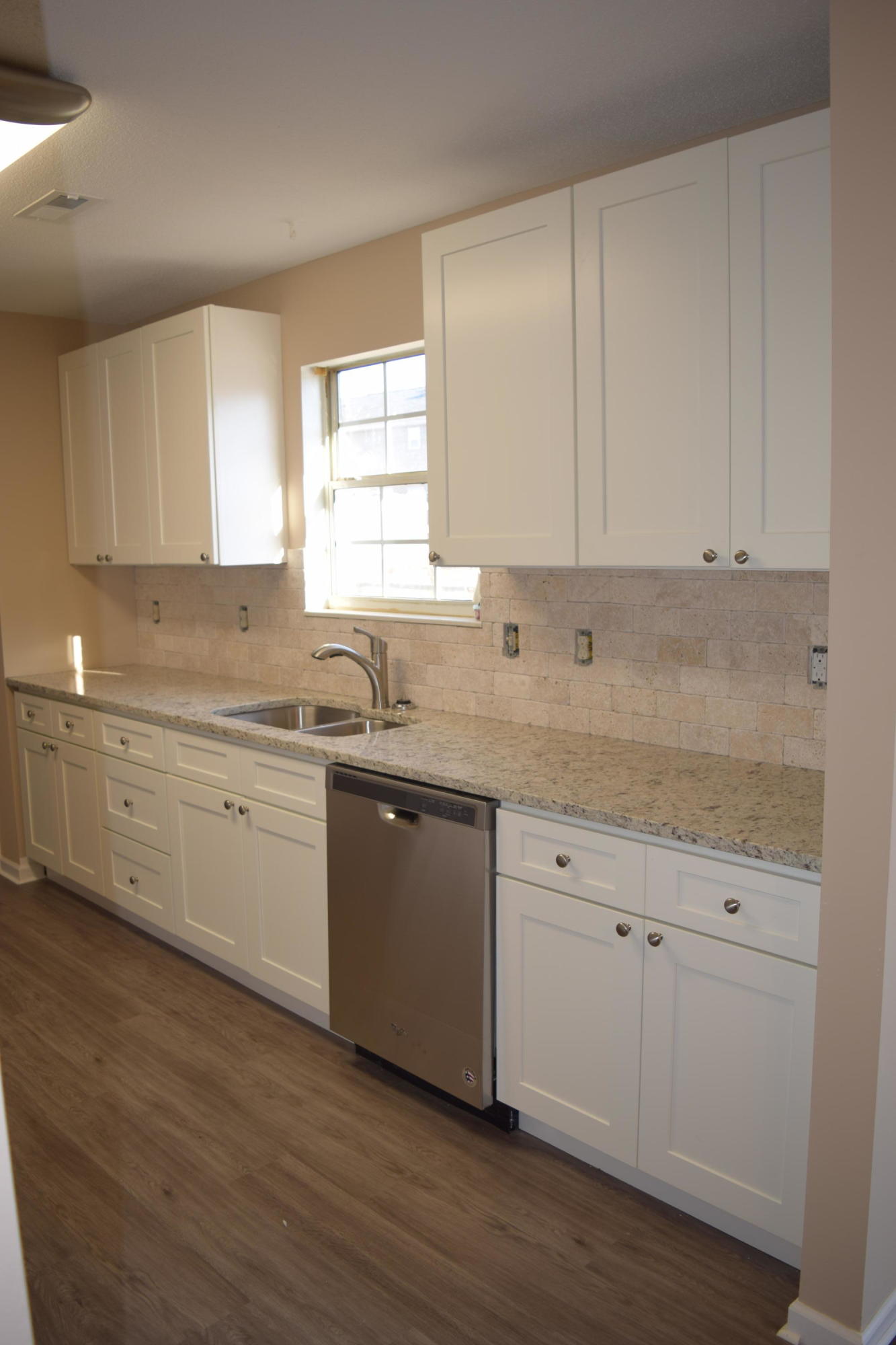 6218 Hugh Willis Road Powell, TN 37849 - Photo 10 of 29 Granite Counter Tops