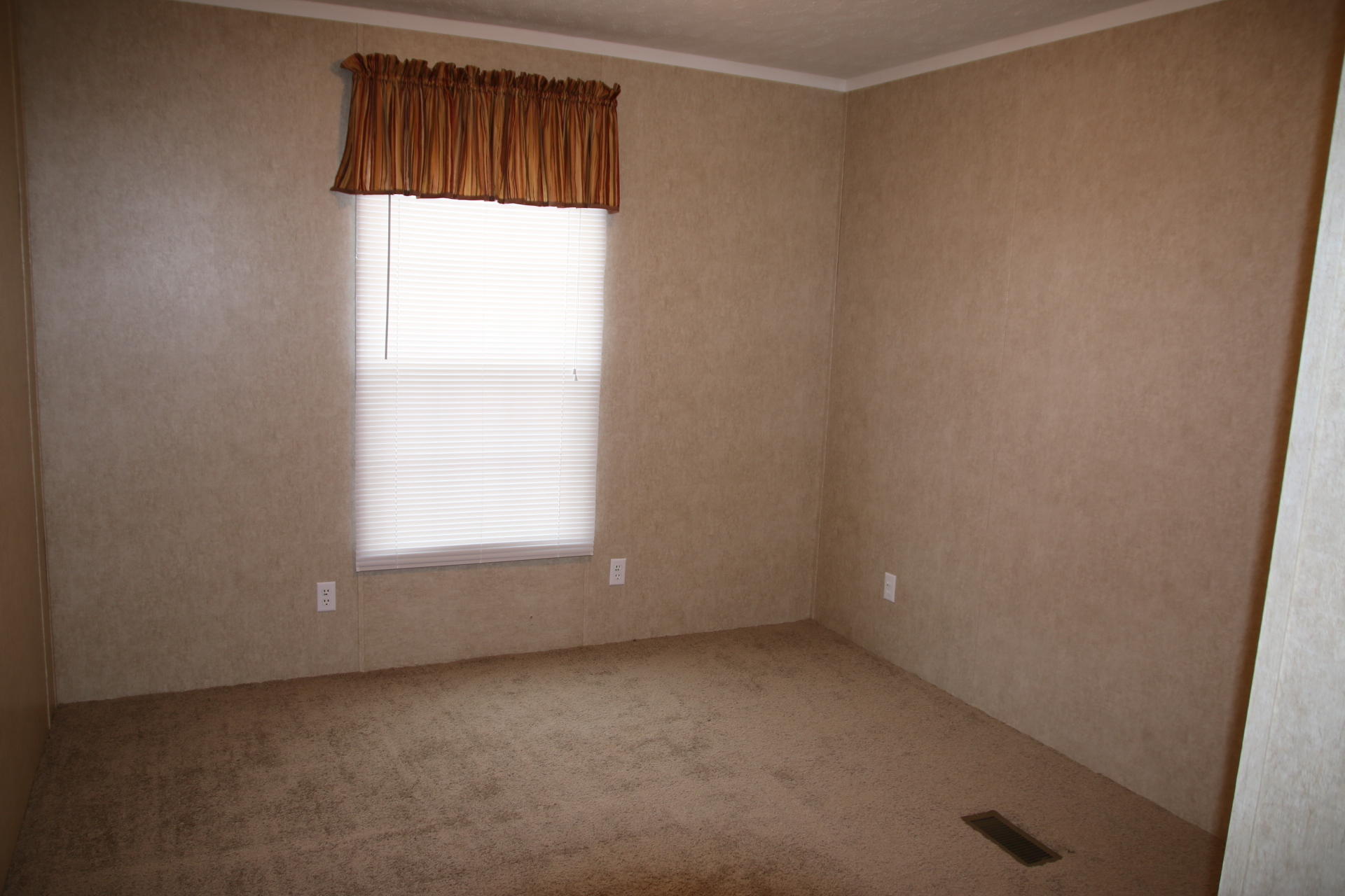 756 Claysville Road Crossville, TN 38571 - Photo 13 of 24 11 Bedroom