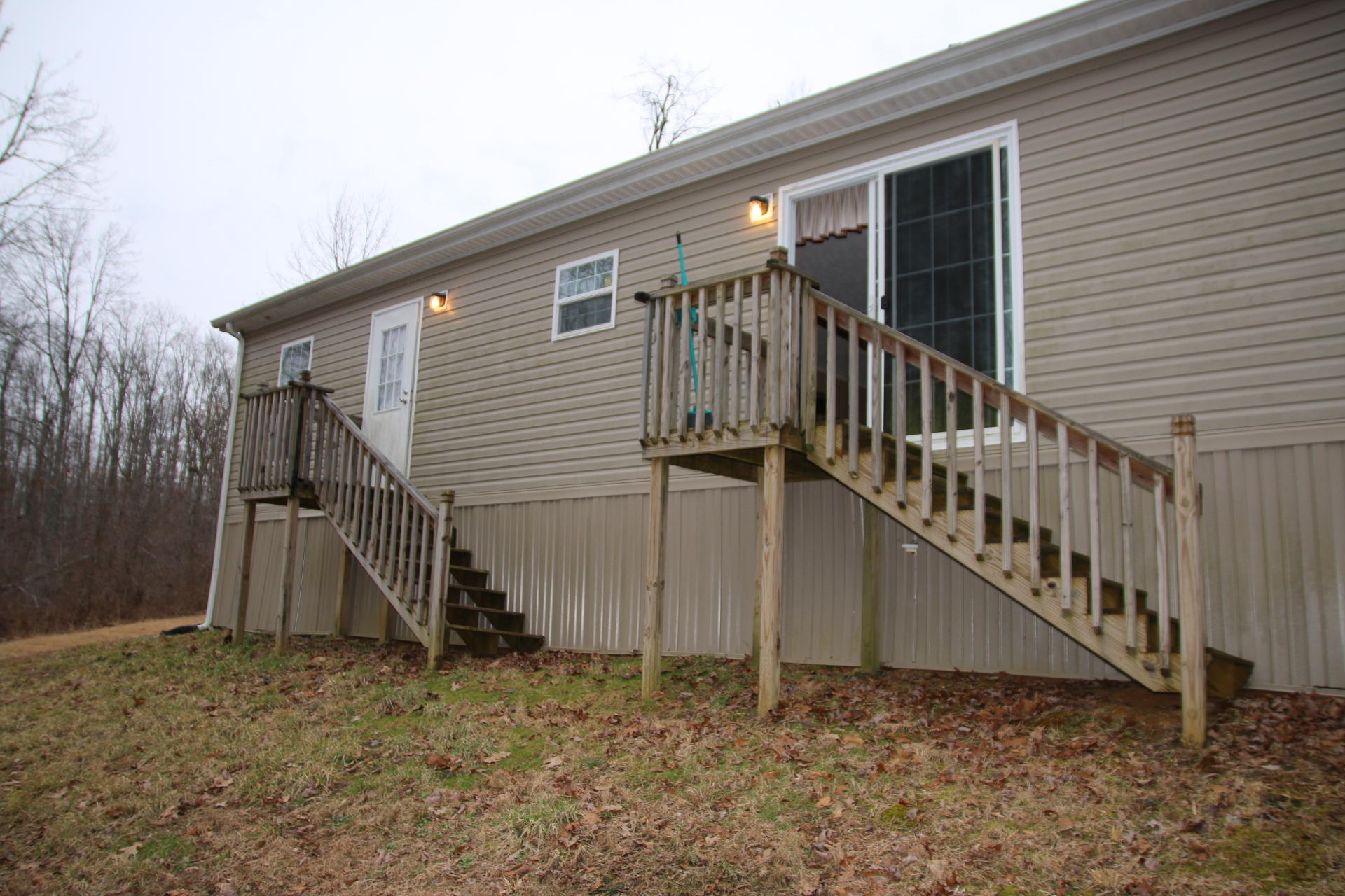 756 Claysville Road Crossville, TN 38571 - Photo 18 of 24 15.1 Rear