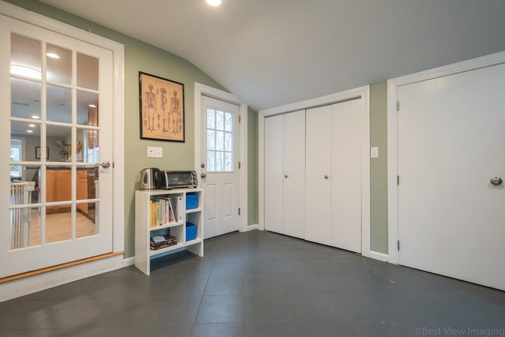 5 Russell Road Wayland, MA 01778 - Photo 24 of 27