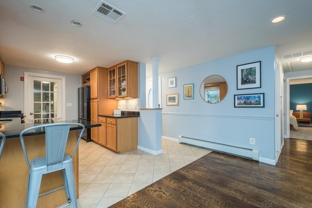 5 Russell Road Wayland, MA 01778 - Photo 4 of 27