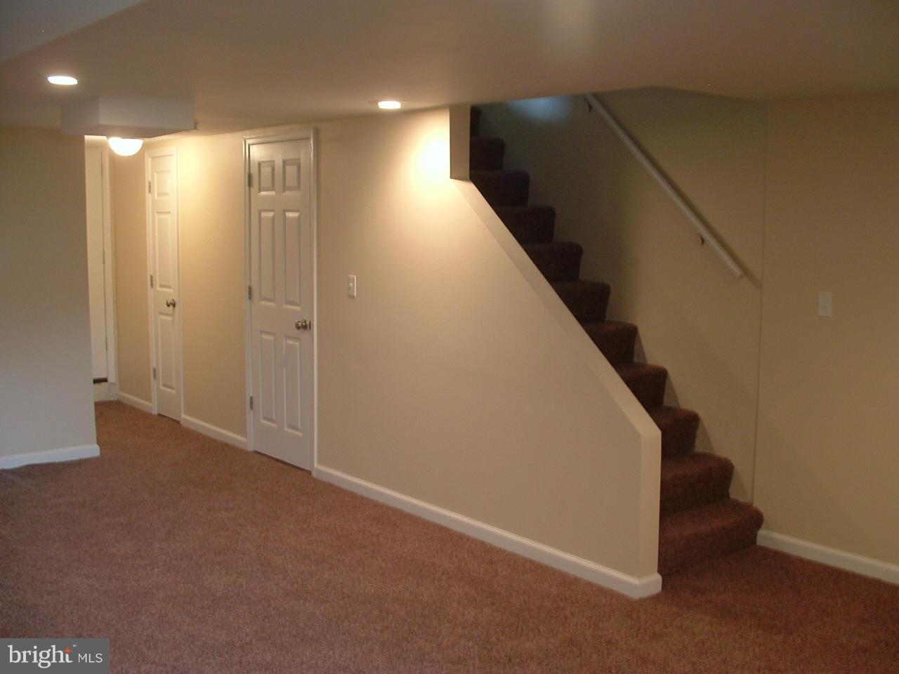 338 Torner Road Baltimore, MD 21221 - Photo 19 of 30 a view of a hallway with entryway
