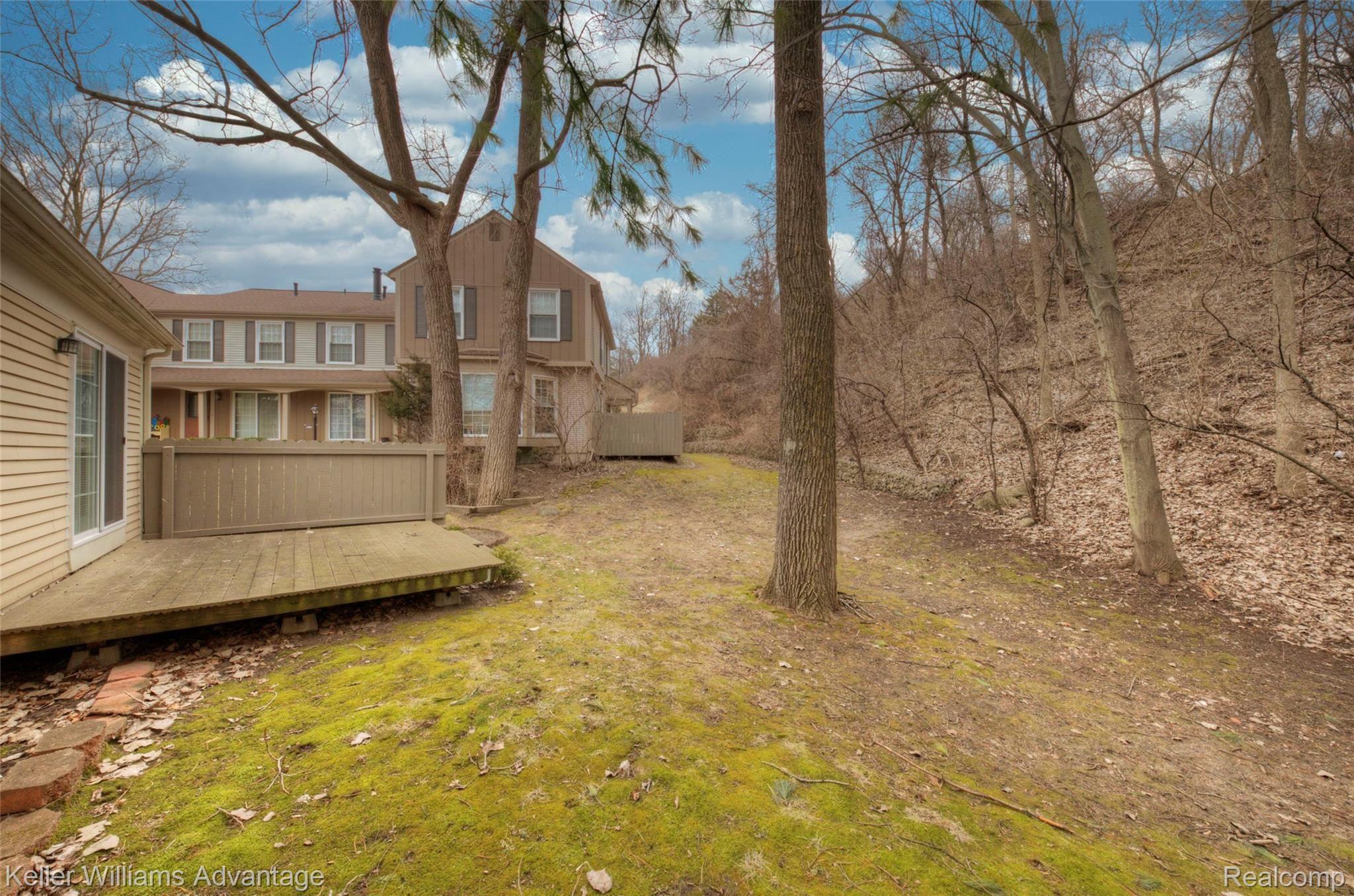 1274 Windmill Court, Unit 260 Rochester, MI 48306 - Photo 33 of 33 1274 33.jpg