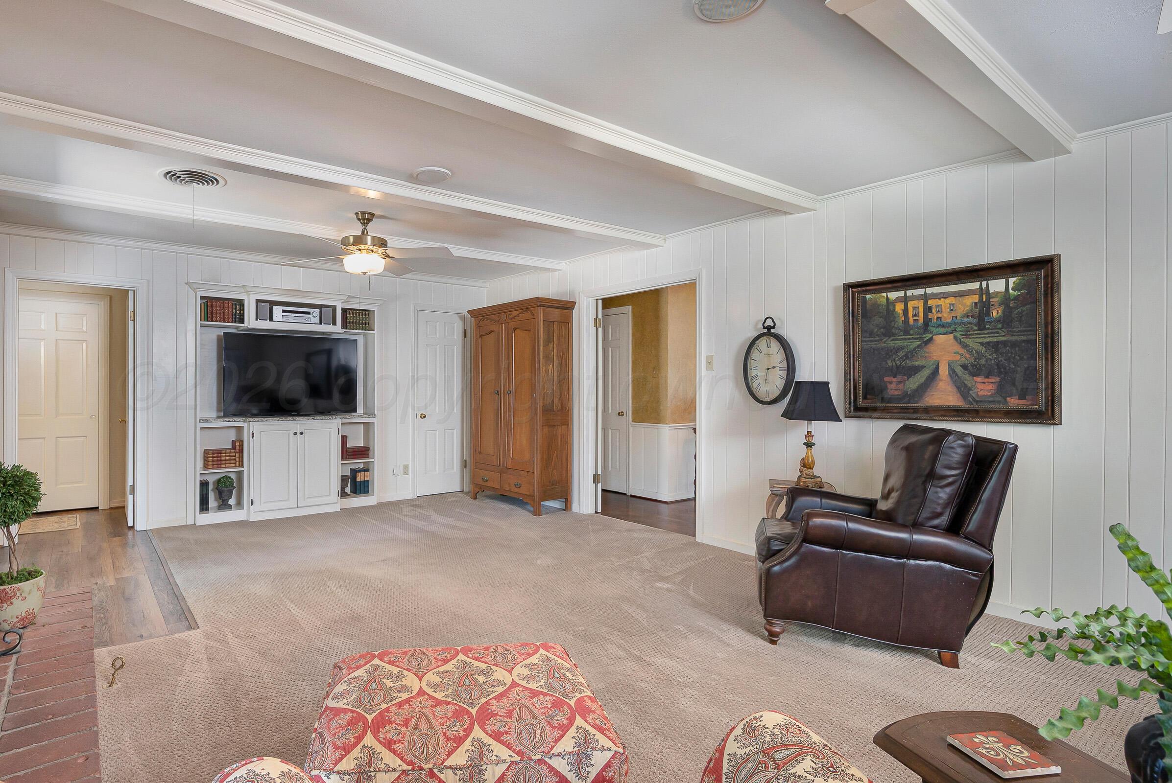 3701 South Virginia Street Amarillo, TX 79109 - Photo 11 of 43 11-Living Room 2