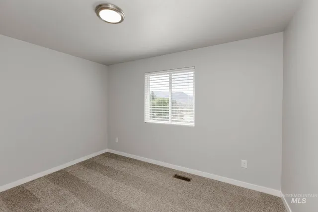 $333,990 | 117 Caribou Street, Horseshoe Bend, ID 83629