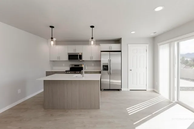 $333,990 | 117 Caribou Street, Horseshoe Bend, ID 83629