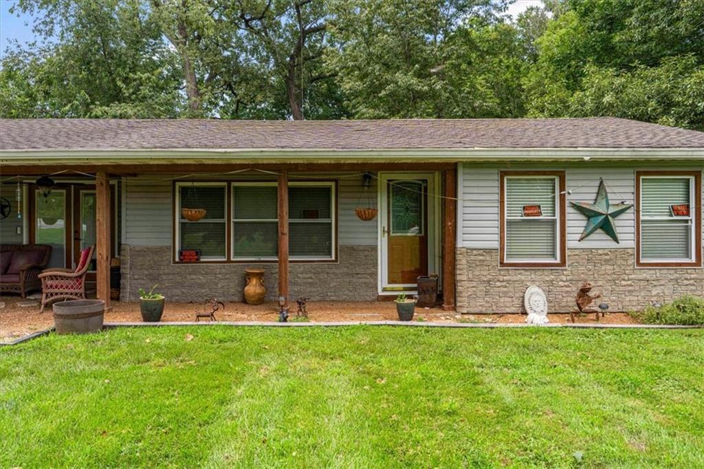 13810 Byars Road Grandview, MO 64030 - Photo 2 of 65 Gallery Image 2