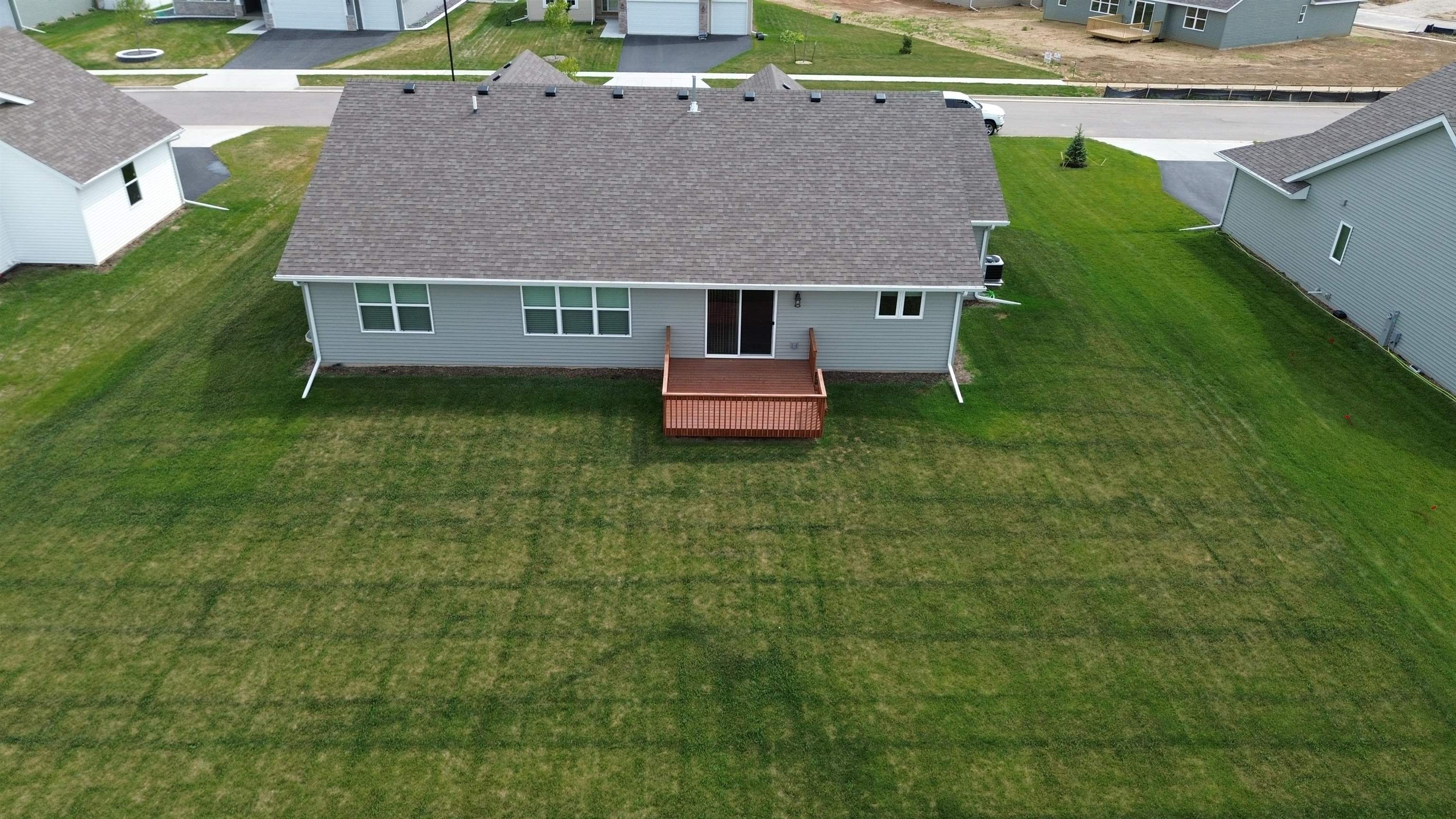 3687 Cardinal Drive Beloit, WI 53511 - Photo 11 of 46