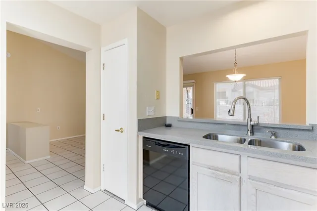 $1,795 | 2717 Sungold Drive, Las Vegas, NV 89134