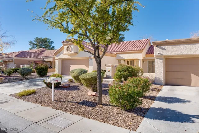 $1,795 | 2717 Sungold Drive, Las Vegas, NV 89134