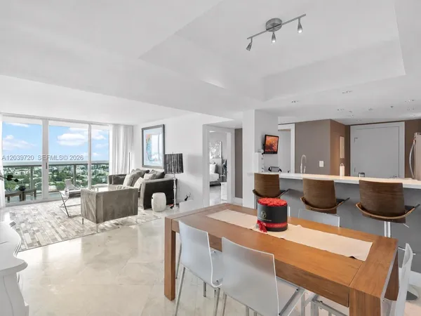 $5,500 | 650 West Avenue, Unit 2110, Miami Beach, FL 33139