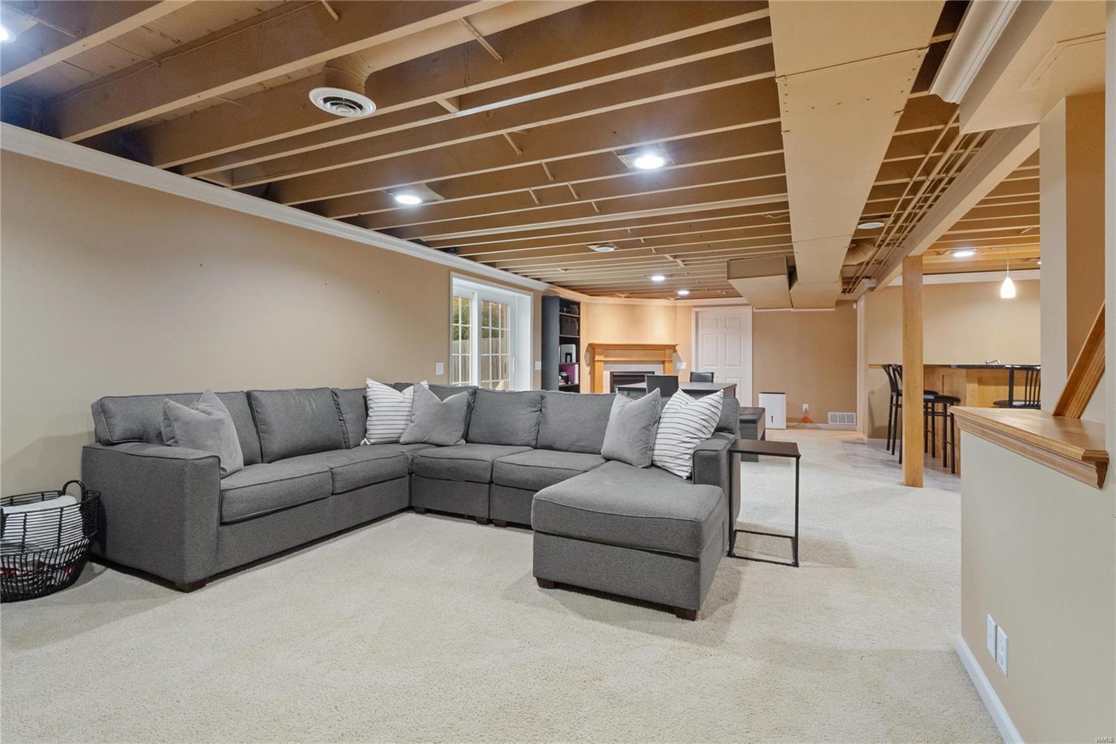 9156 Pardee Spur Crestwood, MO 63126 - Photo 17 of 27