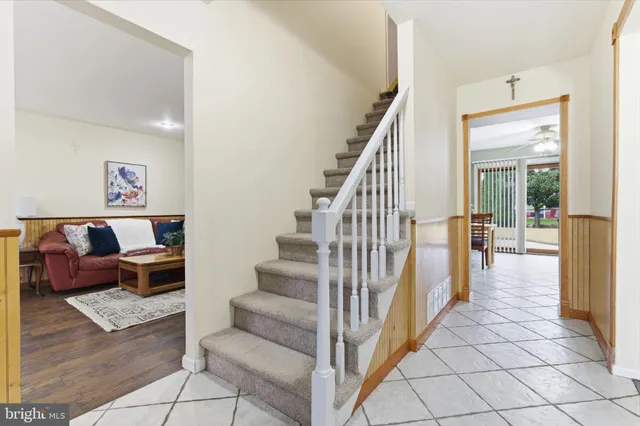 a view of entryway and hall