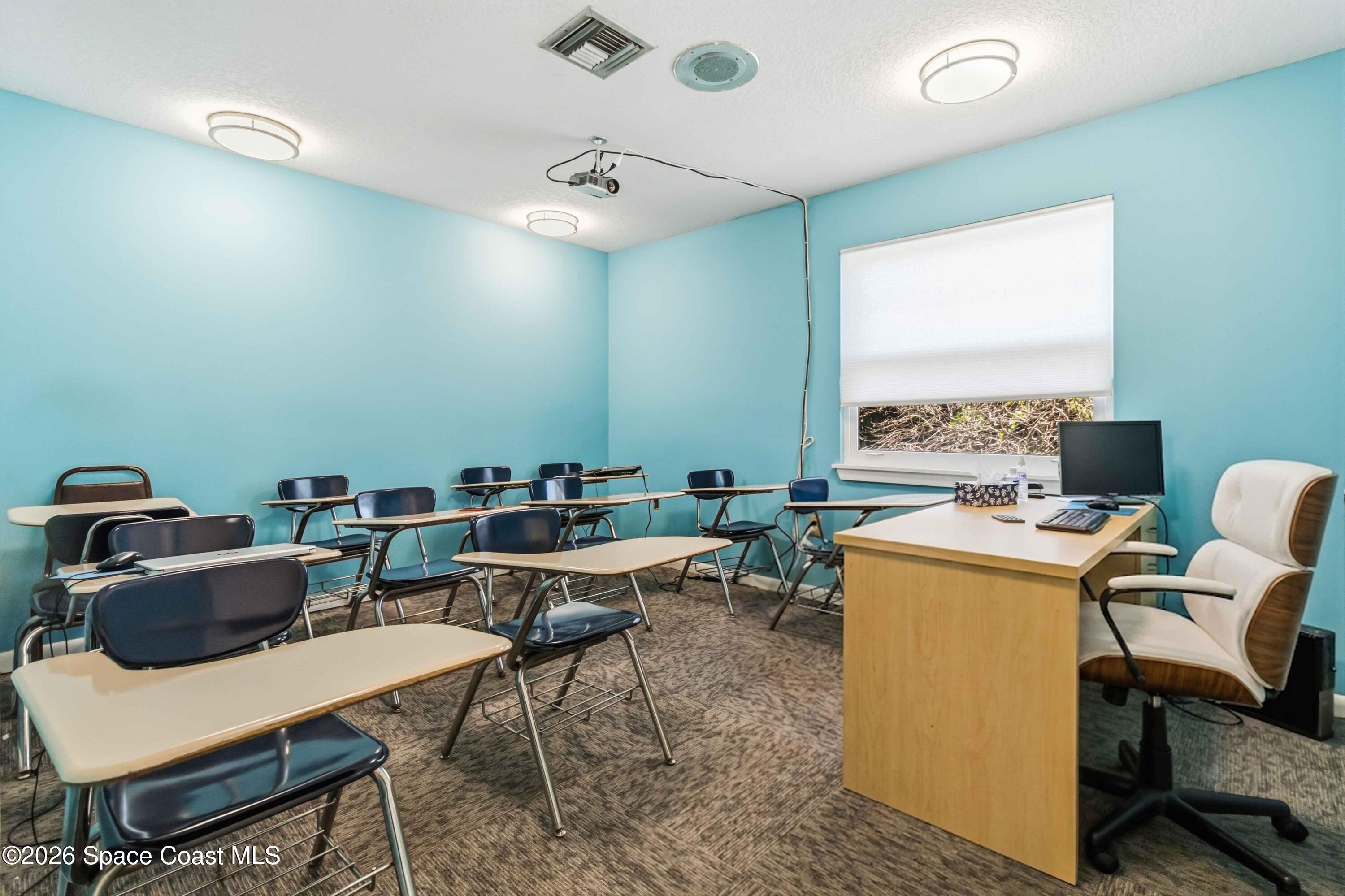 111 Scott Street Melbourne, FL 32901 - Photo 10 of 35 Classrom