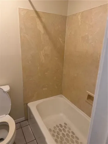 $118,000 | 2102 Lac La Belle Drive, Harvey, LA 70058