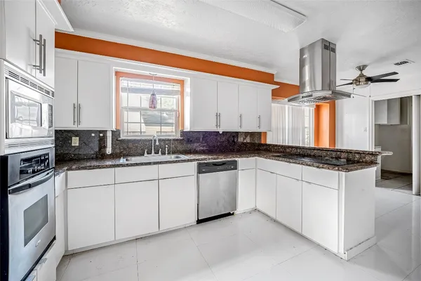 $220,000 | 618 Cypresswood Drive, Spring, TX 77388