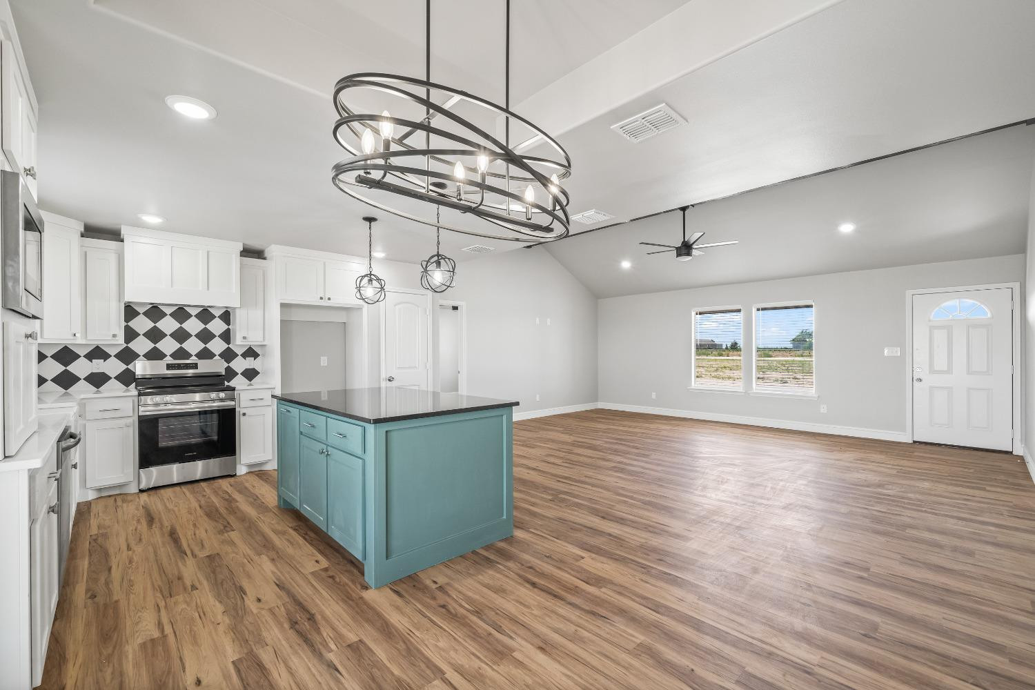 12807 County Road 3500 Slaton, TX 79364 - Photo 15 of 34 Photo 15