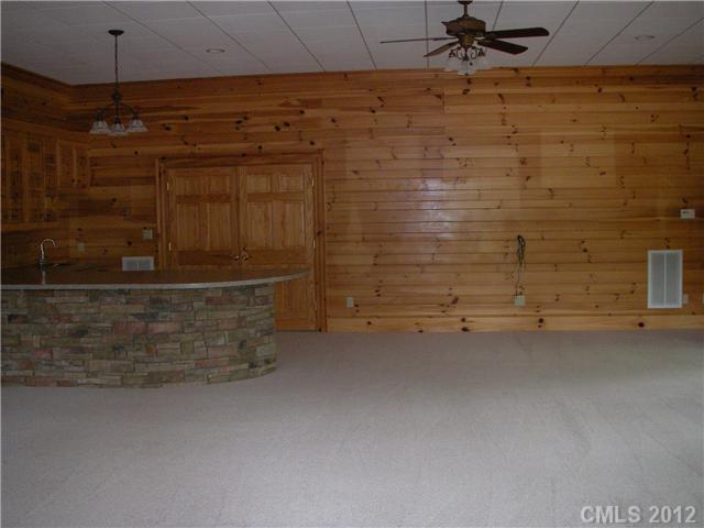 7529 Buckland Road Charlotte, NC 28278 - Photo 8 of 11 Gallery Image 8