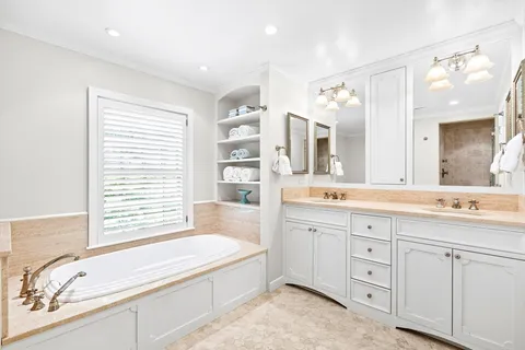 $2,950,000 | 10 Colgate Road, Wellesley, MA 02482