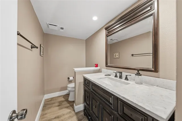 $910,000 | 5 Robin Hill Lane, Laguna Hills, CA 92653