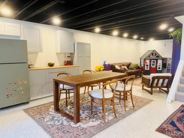 $480,500 | 661 Clifton Hill Drive, St. Peters, MO 63376