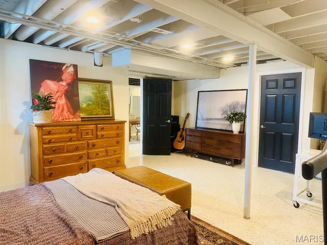 $480,500 | 661 Clifton Hill Drive, St. Peters, MO 63376