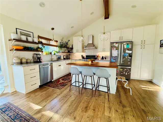 $480,500 | 661 Clifton Hill Drive, St. Peters, MO 63376