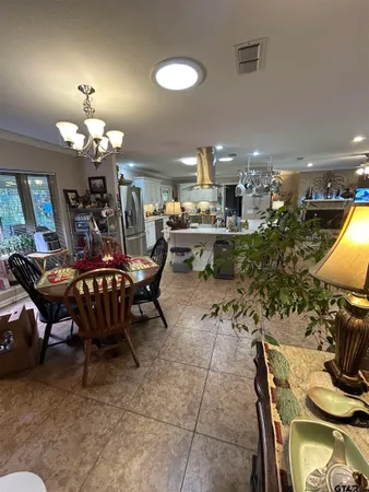 $469,800 | 18058 Whispering Pines Road, Flint, TX 75762