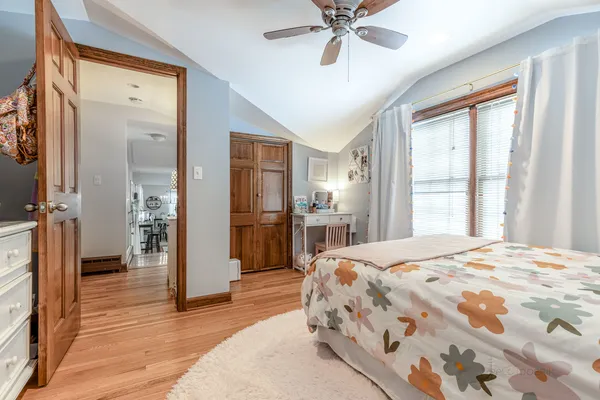 $3,700 | 3 Lakeview Drive, Mundelein, IL 60060