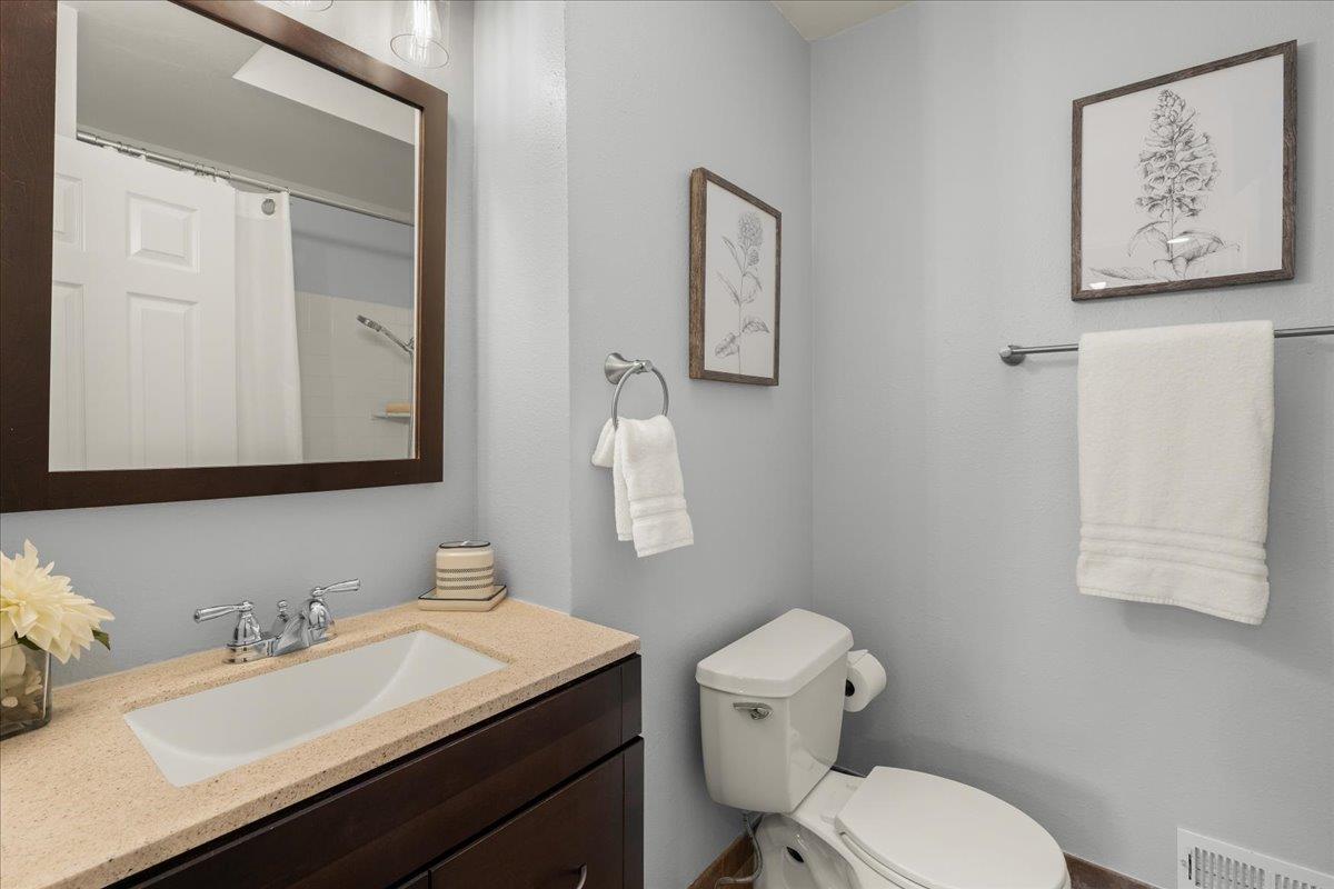 159 Anne Way Los Gatos, CA 95032 - Photo 37 of 50 a bathroom with a sink toilet and mirror