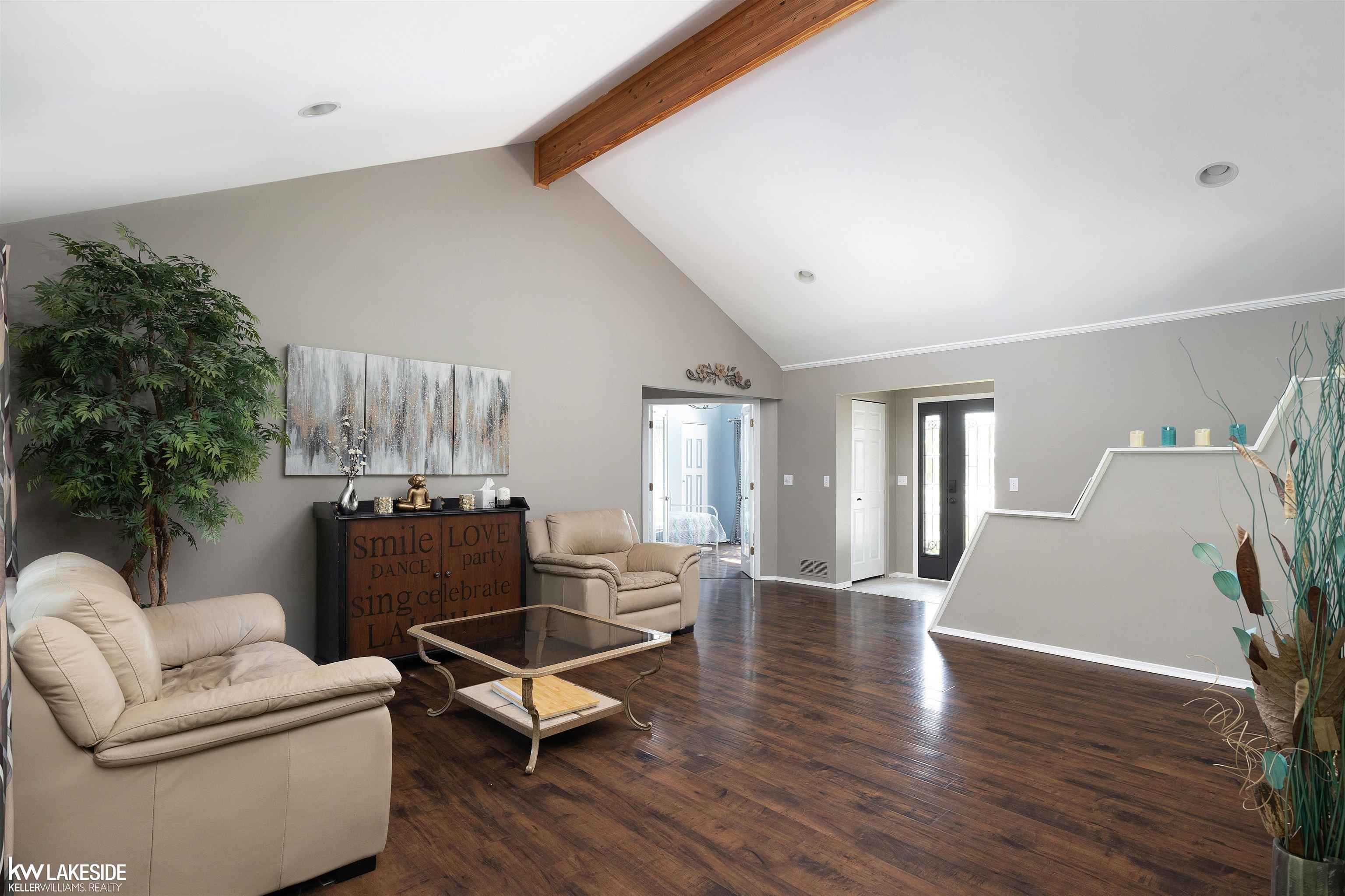 47485 Sugarbush Road New Baltimore, MI 48047 - Photo 6 of 39 50110608-5.JPG