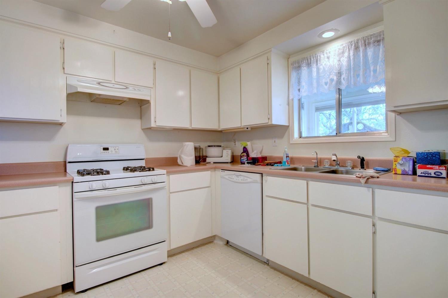 1399 Brownsboro-Meridian Road Eagle Point, OR 97524 - Photo 12 of 35 Additional Photo