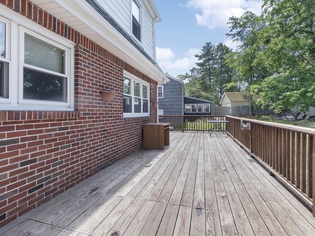 121 Thornton Road Waltham, MA 02453 - Photo 35 of 40 Gallery Image 35