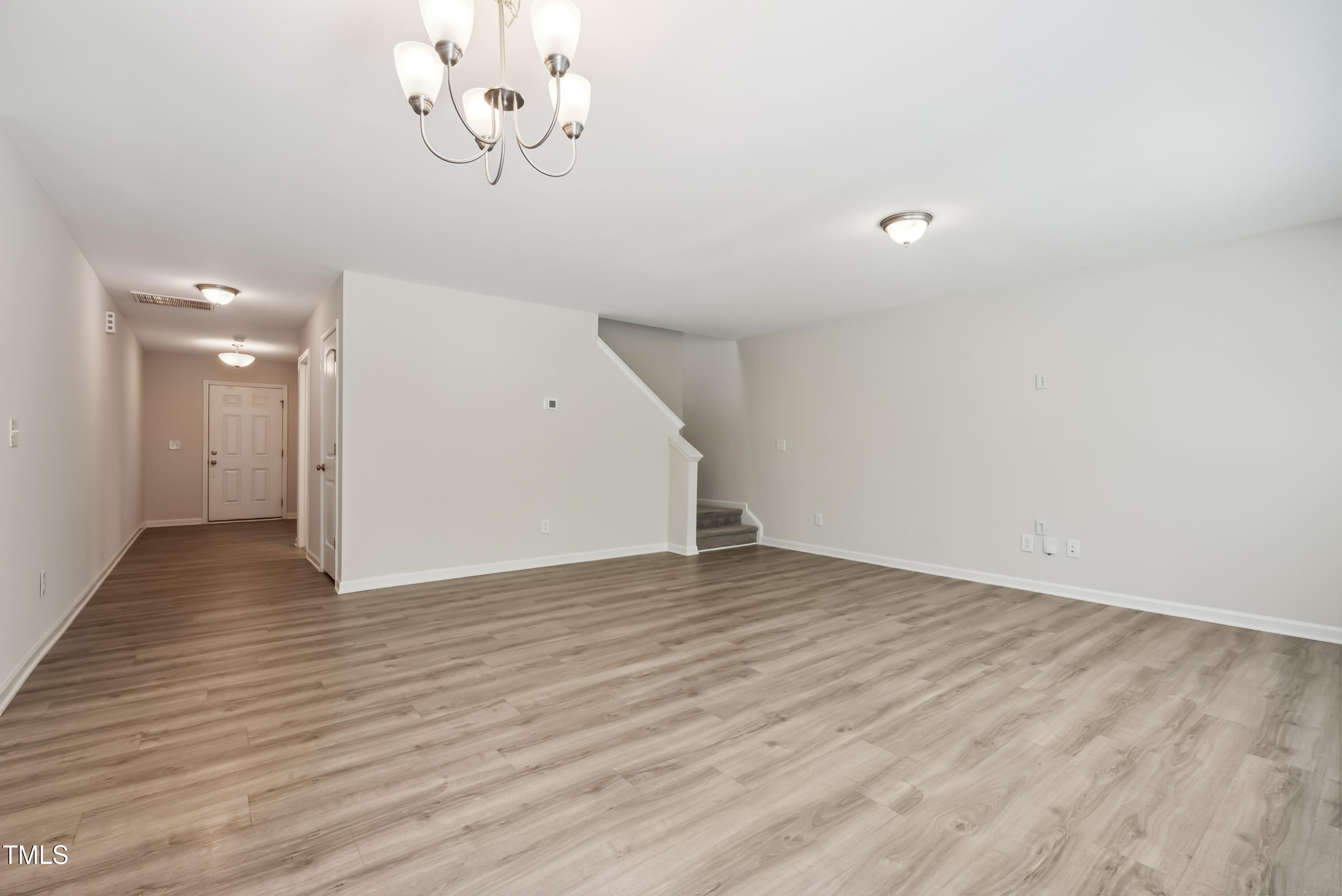 2800 Elsa Drive Raleigh, NC 27610 - Photo 8 of 50 22_dsc01181