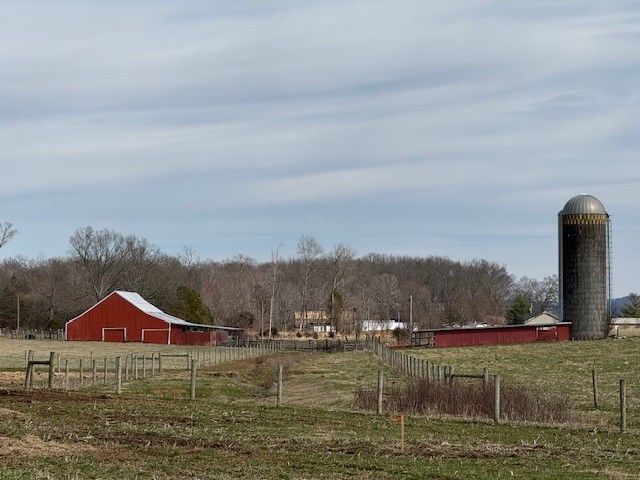 2100 Beacon Light Road Morrison, TN 37357 - Photo 5 of 36 a view of a lake with houses