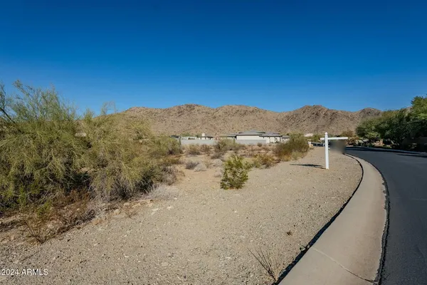 $339,000 | 16728 South 31st Lane, Unit 40, Phoenix, AZ 85045