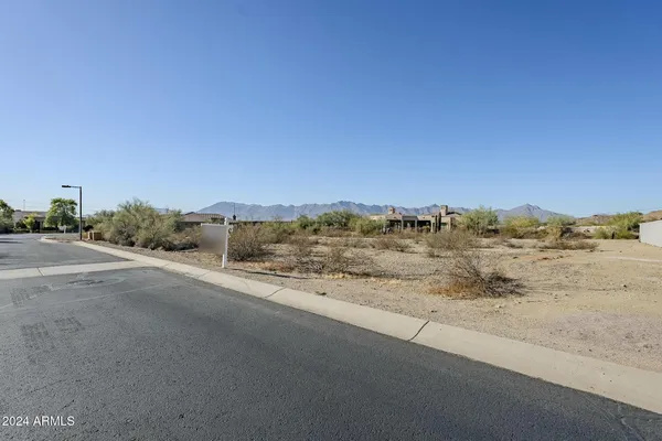 $339,000 | 16728 South 31st Lane, Unit 40, Phoenix, AZ 85045