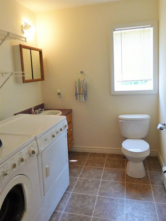 35 Bull Rock Road West Bath, ME 04530 - Photo 20 of 26 Bathroom/Laundry