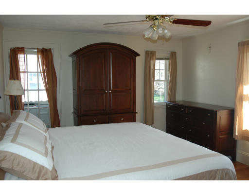 81 Hammond Road Belmont, MA 02478 - Photo 8 of 13 Gallery Image 8