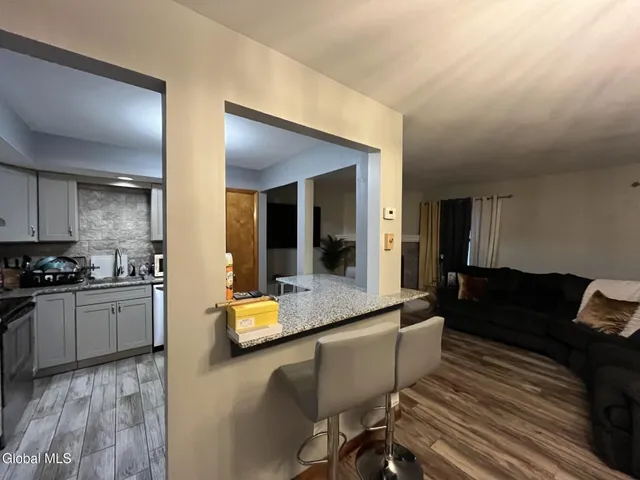 $2,100 | 3 Chrisken Drive, Unit A, Bethlehem, NY 12077