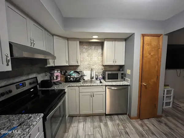 $25,200 | 3 Chrisken Drive, Unit A, Bethlehem, NY 12077